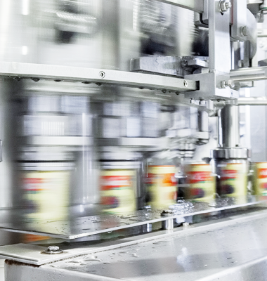 photo of a canning line at highspeed